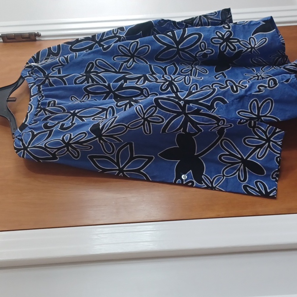 Westbound Blue & Black Floral 100% Cotton Blouse Sz.PXL.3/4 Sleeves.EUC!24"L. - Picture 3 of 9
